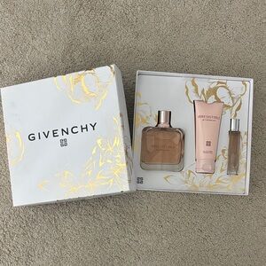 Givenchy Irresistible Set with Gold Accents new